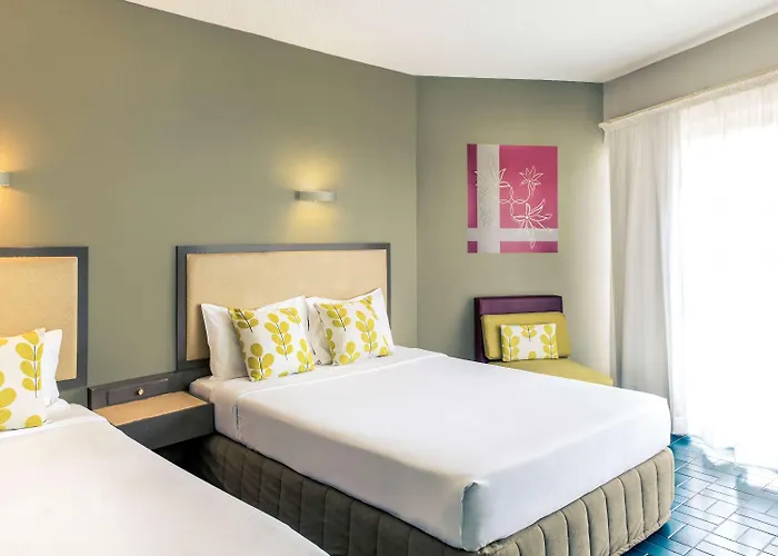 Mercure Nadi